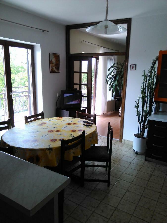 Viki Apartment Kastav Exterior photo